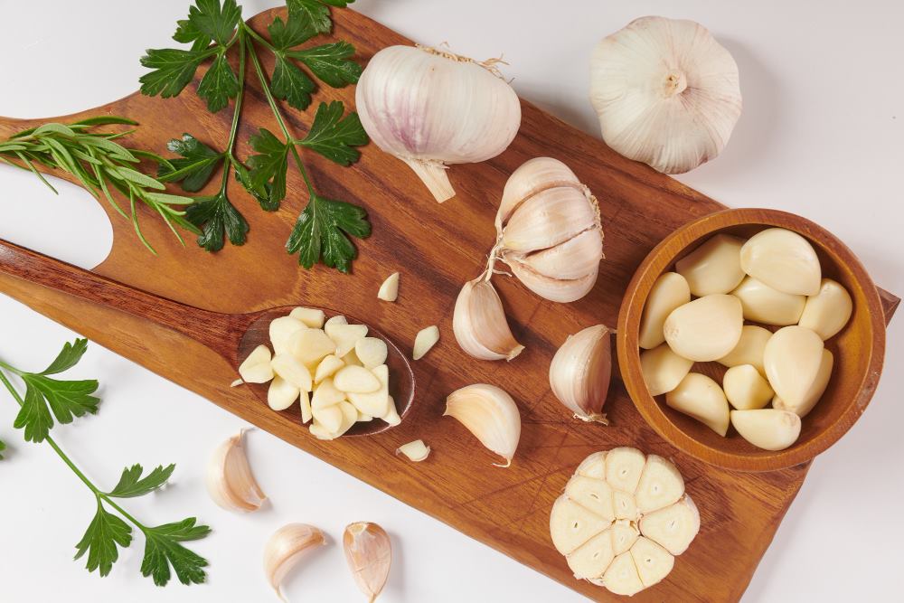 Garlic packing